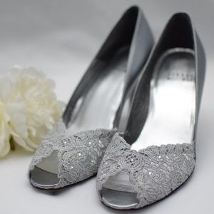 Stuart Weitzman Silver Lace Open-Toe Pumps 4.5 M